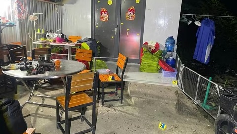 Khởi tố nữ cán bộ phường, dùng dao rọc giấy rạch mặt 'tình địch'