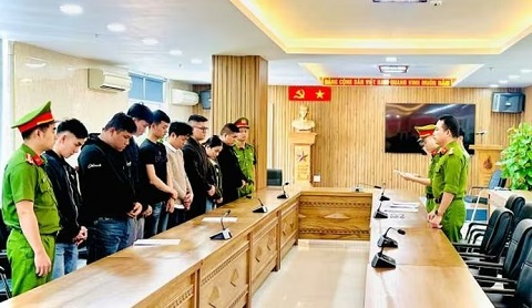 Đường dây rửa tiền hơn 68.000 tỷ đồng, sử dụng trên 11.000 tài khoản 'ma'