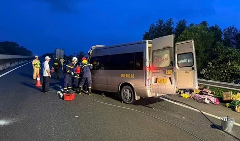 Nguyên nhân ban đầu vụ tai nạn trên cao tốc Đà Nẵng-Quảng Ngãi khiến 4 người tử vong