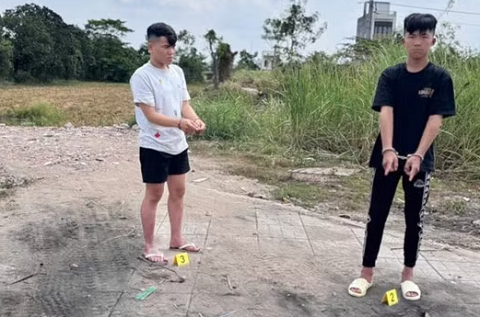 Tạm giữ 3 đối tượng hung hãn chém, đánh người cướp tài sản