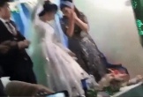 Uzbekistan: Chú rể thẳng tay đập đầu cô dâu vì thua trò chơi