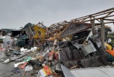 Những thiệt hại đầu tiên do bão số 4 ở miền Trung: Nhà tốc mái, người bị thương