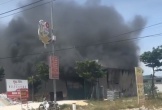 Quảng Bình: Cháy lớn gây hỗn loạn ở thị trấn Kiến Giang