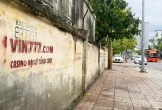Vẽ bậy quảng cáo web cờ bạc công khai ở Nha Trang