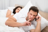 5 dấu hiệu nhận biết chồng đang ngoại tình mà chị em cần để ý
