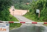 Mưa lớn ở Quảng Trị: Nhiều ngầm tràn ngập sâu, sơ tán khẩn cấp nhiều hộ dân