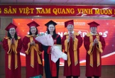 Nữ thủ khoa xinh đẹp tốt nghiệp điểm tuyệt đối