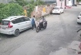 Đang đi đường, bé gái bất ngờ bị quấy rối