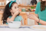 Làm gì khi trẻ biếng ăn?