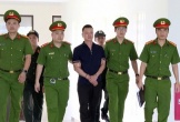 Tr/ù/m gi/a/ng h/ồ “Vy Ngộ” núp bóng doanh nhân thành đạt để hoạt động phi pháp