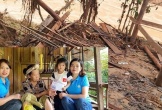 Lũ cuốn trôi nhà ở nhờ của bé mồ côi 5 tuổi - các cô giáo kêu gọi hỗ trợ chốn ở cho bé