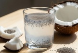 Uống nước dừa hạt chia không chỉ giải nhiệt mà còn mang lại nhiều lợi ích cho sức khỏe
