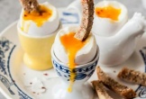 Ăn trứng kiểu này cực hại sức khỏe, nhiều người vẫn thường làm mà không biết