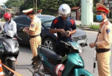 Những lỗi bị CSGT tạm giữ xe máy, không phải ai cũng biết