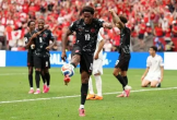 Qatar vỡ trận, Canada thắng đậm trận đầu tiên ở World Cup