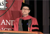 Chàng trai 2 lần bị trường đại học từ chối nay trở thành tiến sĩ Harvard, bài phát biểu gây xúc động