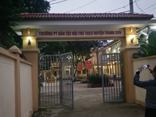  Trường dân tộc nội trú Thanh Sơn 