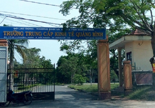  Trường Trung cấp Kinh tế Quảng Bình.